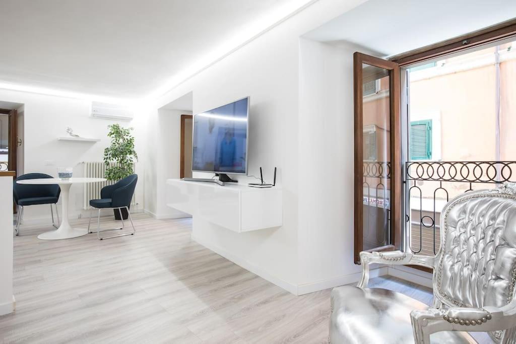 My Piazza Navona Jacuzzi Suite -Topcollection ローマ エクステリア 写真