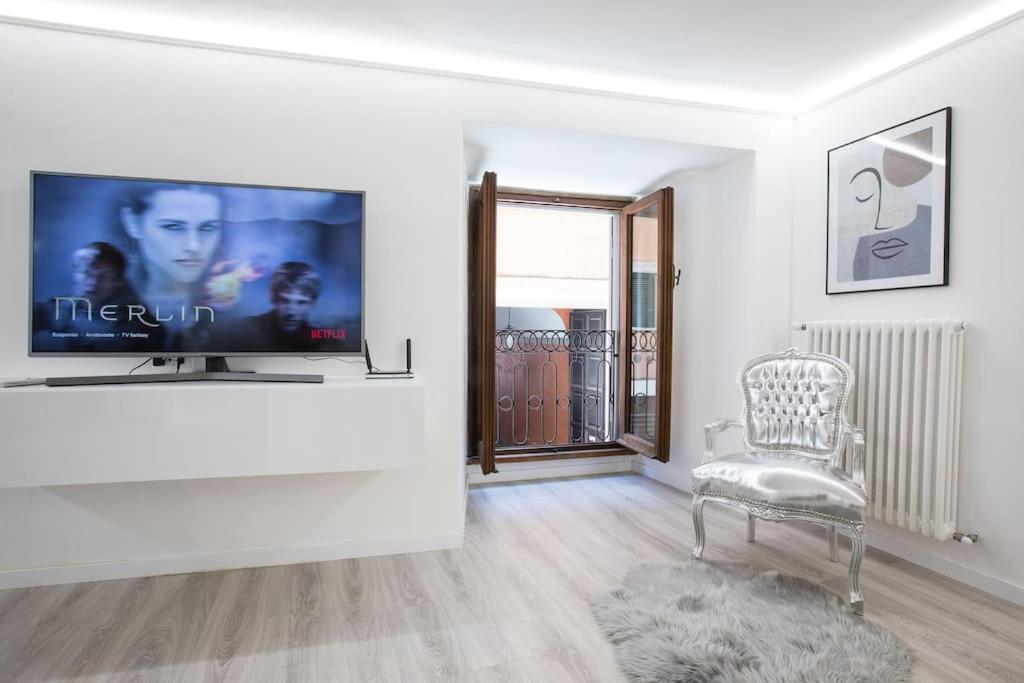 My Piazza Navona Jacuzzi Suite -Topcollection ローマ エクステリア 写真